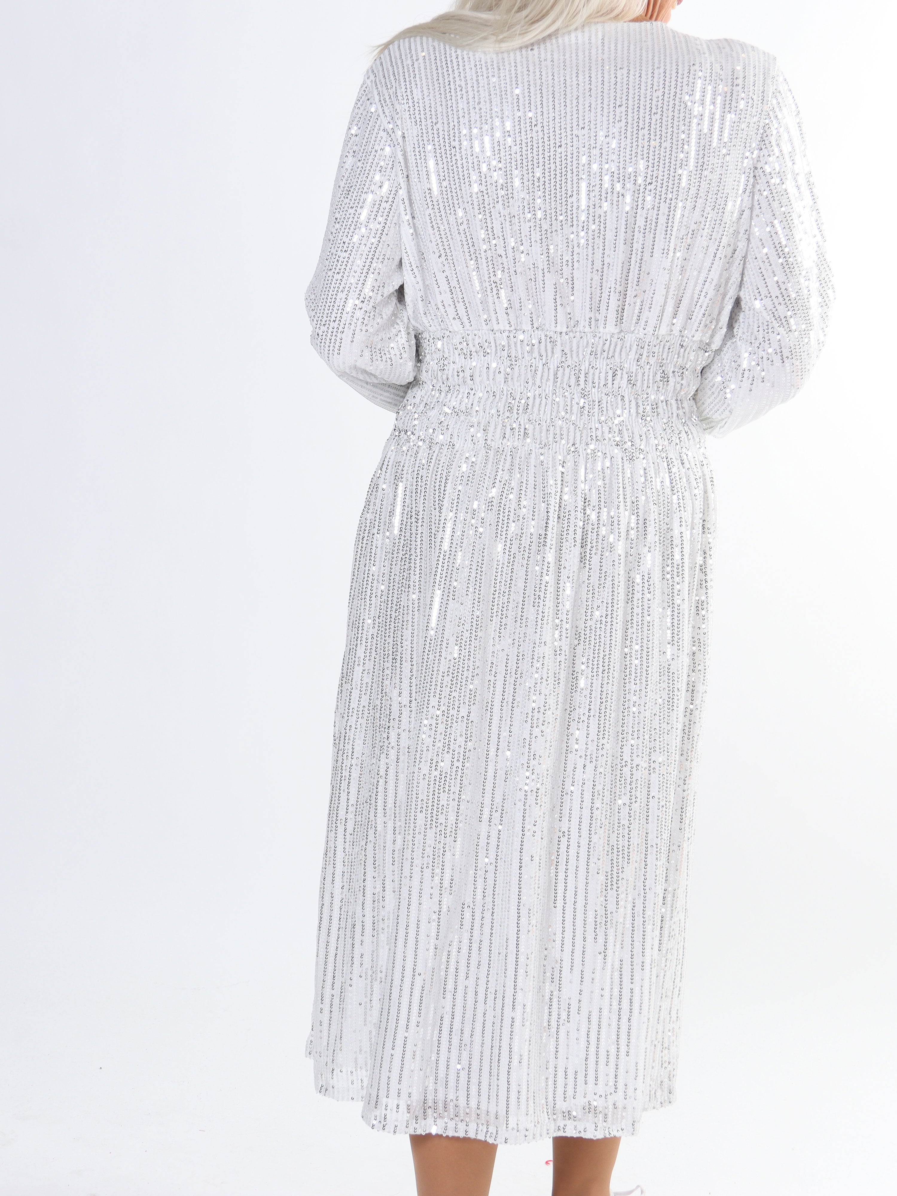 Pams Glitter Midi L/S - Plus size kjole med smock og pailletter